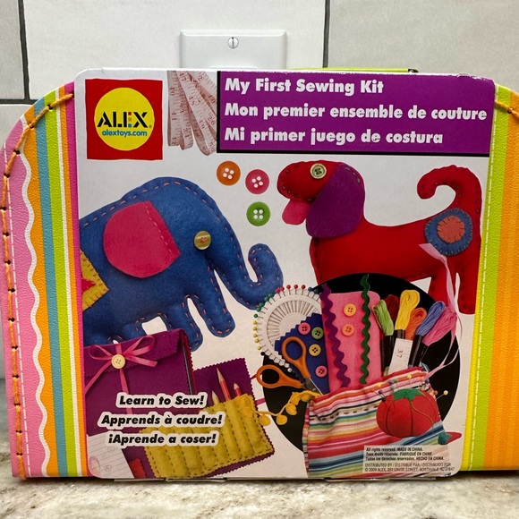 My first sewing kit - Picture 1 of 9